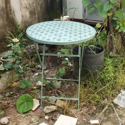 Chaises de jardin en fer pour cour extérieure