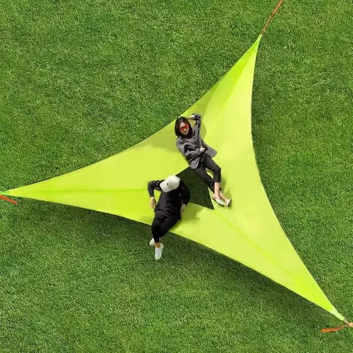 Hamac triangulaire portable anti-retournement