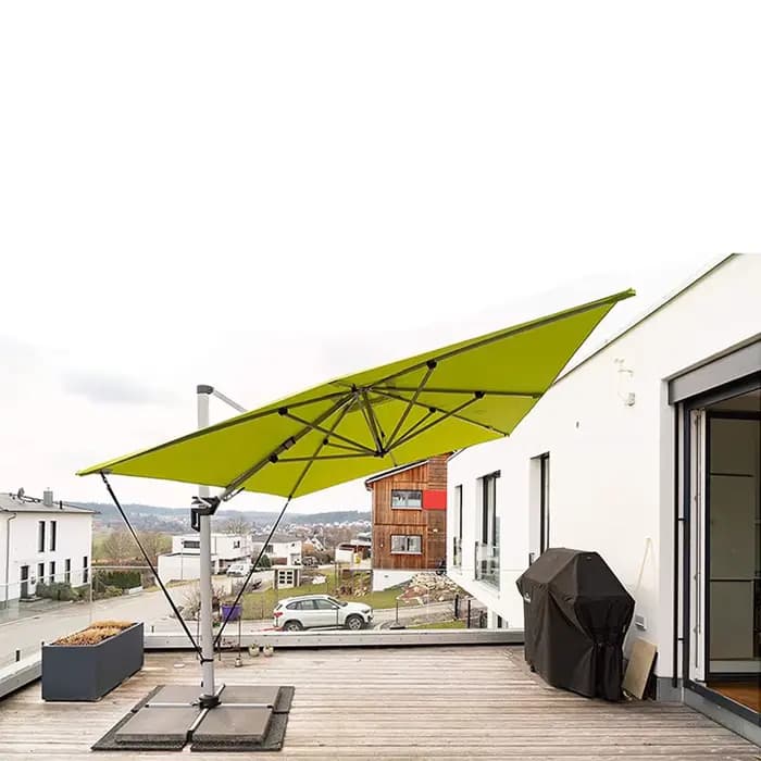 Sangle de protection contre le vent pour grands parasols en porte-à-faux