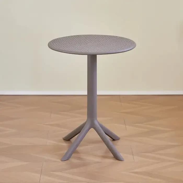 Petite Table ronde de styliste pour loisirs en plein air
