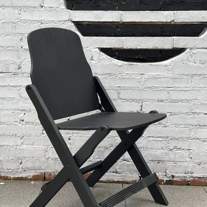 Chaises pliantes rétro en bois massif
